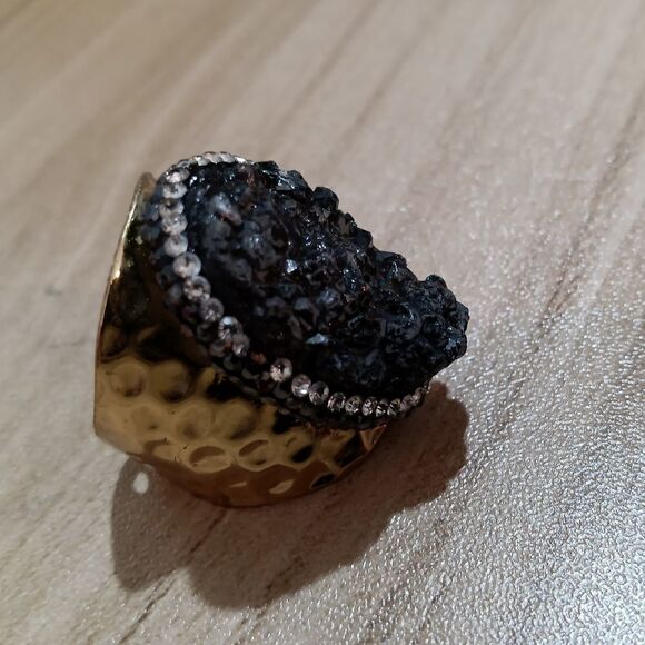 Vintage golden hammered druzy cuff ring - Picture 5 of 10